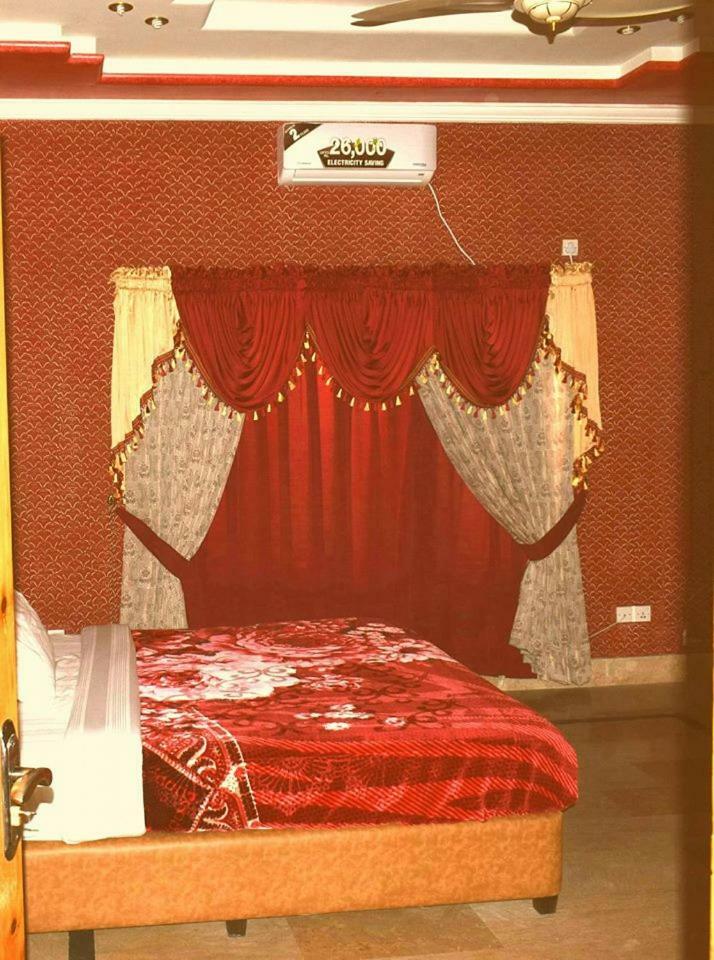 אבוטאבאד Royal Emirates Residence מראה חיצוני תמונה