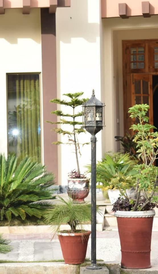 אבוטאבאד Royal Emirates Residence מראה חיצוני תמונה