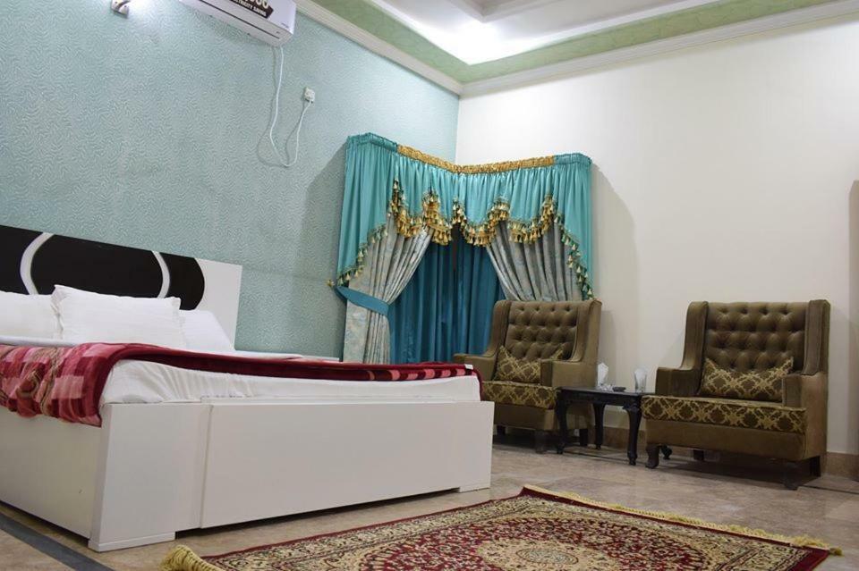 אבוטאבאד Royal Emirates Residence מראה חיצוני תמונה